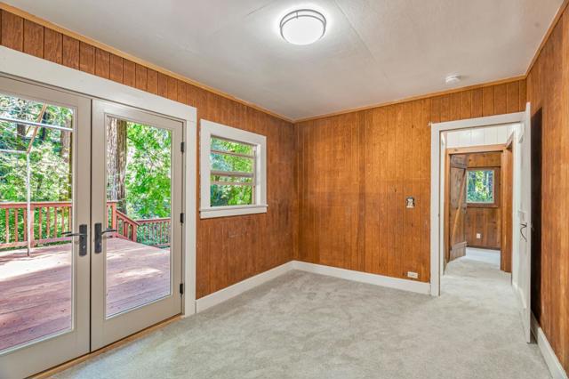 300 More Drive, Boulder Creek CA: https://media.crmls.org/mediaz/b6a402c9-bfa1-448a-9641-106802385cfb.jpg