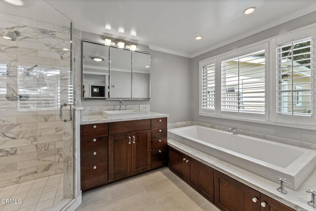 Detail Gallery Image 18 of 37 For 689 Arden Rd, Pasadena,  CA 91106 - 2 Beds | 2 Baths