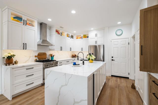 81810 La Paz Court, La Quinta CA: https://media.crmls.org/mediaz/b6a4cbc5-f219-4d87-9bf6-ccb70e5610ff.jpg