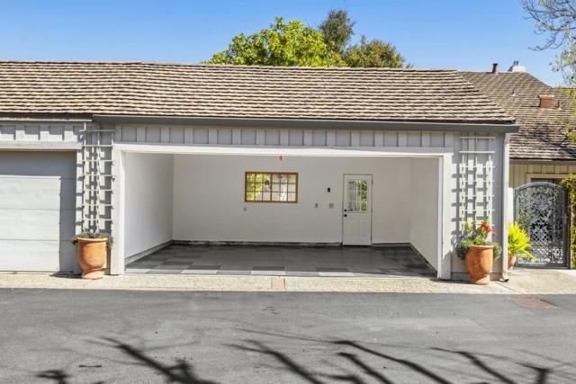 9504 Alder Court, Carmel CA: https://media.crmls.org/mediaz/b6a6be88-1243-4ba7-8f9f-620aa4679614.jpg