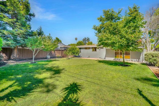 956 Tamarack Ave, San Jose CA: https://media.crmls.org/mediaz/b6a6ee95-9c64-491b-af79-d6d5fbaabc3f.jpg