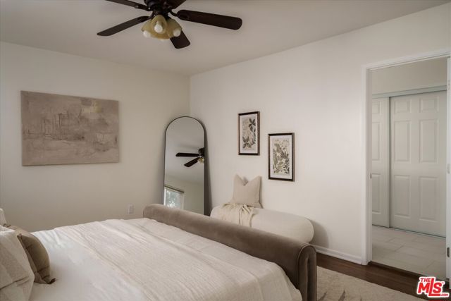 14141 Killion Street photo 23
