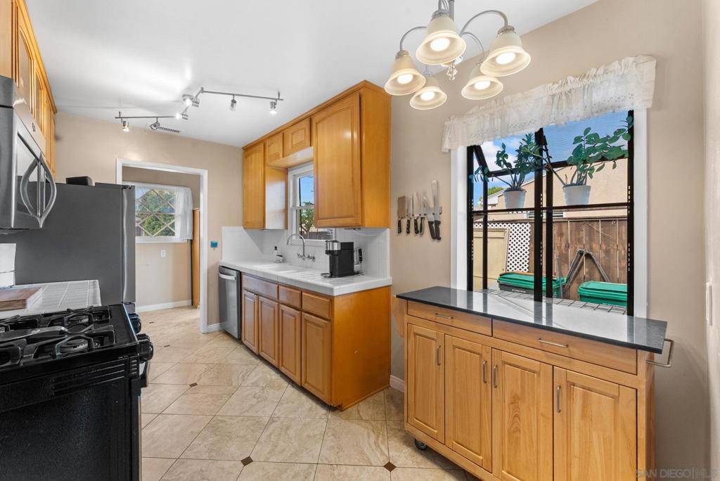6591 Eldridge St - photo 11