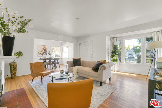 4529 Morse Avenue photo 4