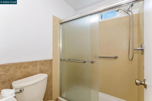 1769 Redwood Rd, Hercules CA: https://media.crmls.org/mediaz/b6a86e42-b062-4c6a-a8c6-54fcddb07be1.jpg