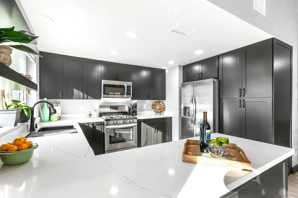 MLS #250042951SD image #9