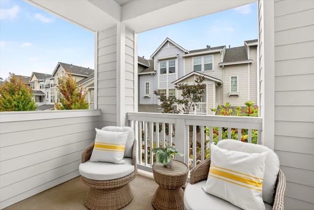 125 ORBIT Way, Mountain View CA: https://media.crmls.org/mediaz/b6a94e46-258c-42bb-9490-c03d00cf53bc.jpg