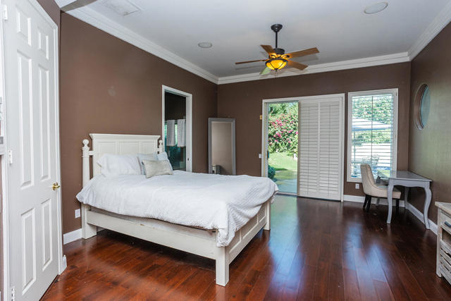 78970 Del Monte Court, La Quinta CA: https://media.crmls.org/mediaz/b6a9567d-b98d-4c9e-b1c8-04f37ad534ca.jpg