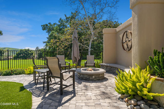 1635 Ryder Cup Drive, Westlake Village CA: https://media.crmls.org/mediaz/b6a98598-16e9-4fea-a3c6-d95b0f6f6dbb.jpg