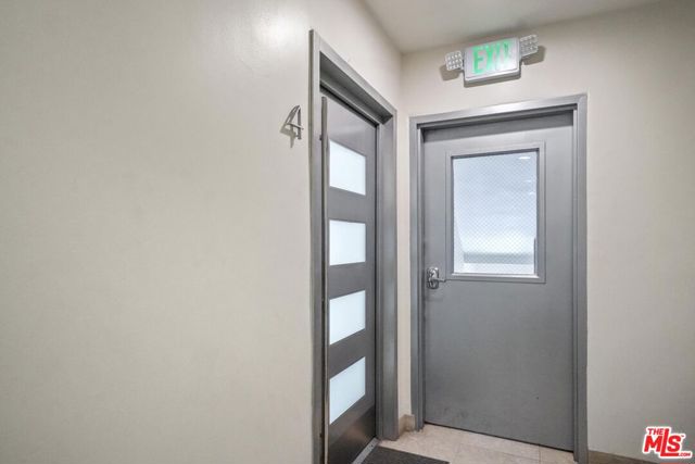2101 Ocean Avenue, Santa Monica CA: https://media.crmls.org/mediaz/b6a994ab-e9a3-452d-8ff6-e1d8b6f5ac5b.jpg