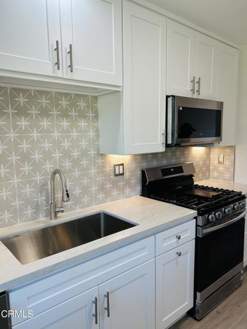 163 E Bowling Green, Port Hueneme CA: https://media.crmls.org/mediaz/b6a9b489-9edf-4084-96e6-cf77ff935ba6.jpg