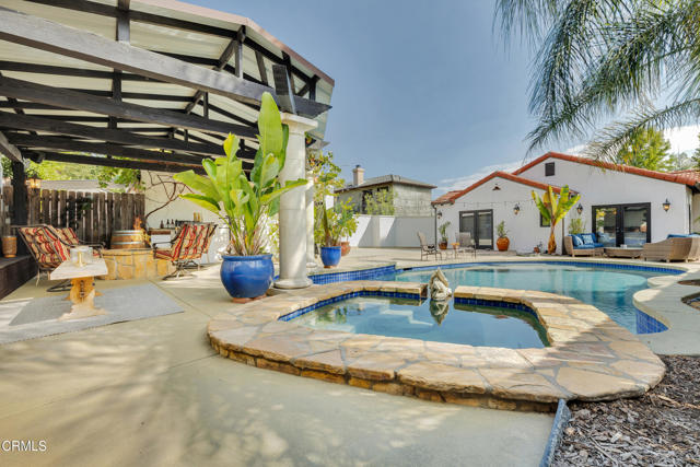 1807 Vistillas Road, Altadena CA: https://media.crmls.org/mediaz/b6a9c4fb-c8d5-43f0-ad10-1d939937e698.jpg