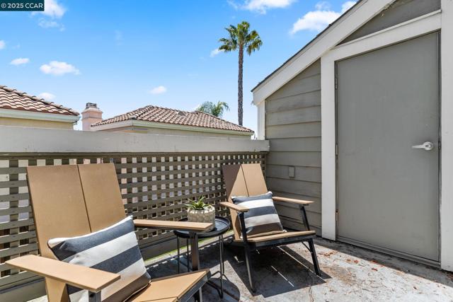 132 Eastridge Dr, San Ramon CA: https://media.crmls.org/mediaz/b6aa941d-f418-4845-8844-dcf04c8311eb.jpg