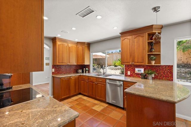 14102 Tricia St, Poway CA: https://media.crmls.org/mediaz/b6abadcf-6845-409d-a5a4-93a33dba6843.jpg