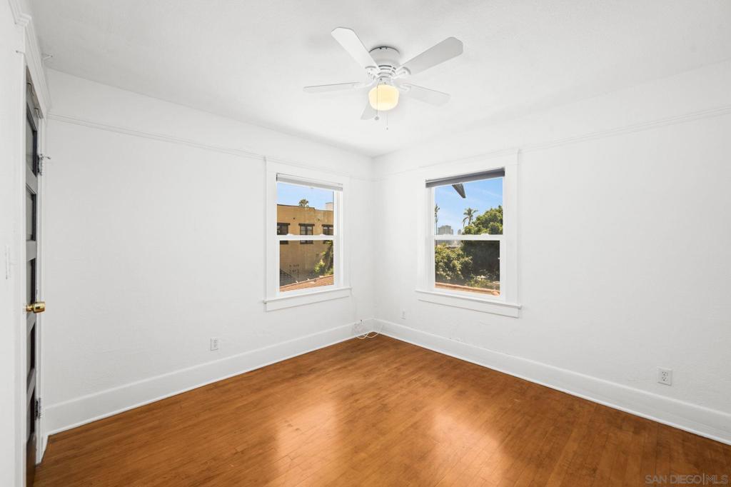 MLS #250036588SD image #32