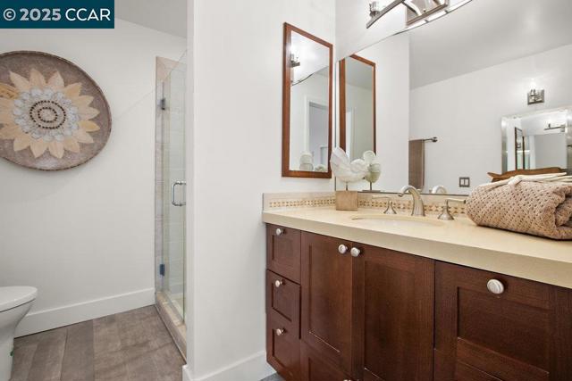 1716 Saint Andrews Drive, Moraga CA: https://media.crmls.org/mediaz/b6ad2dbf-2a20-4bca-8c8e-f83a6926098c.jpg
