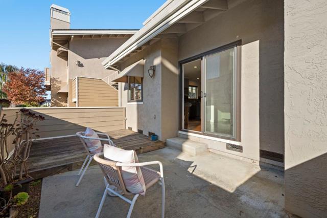 241 Bonita Lane, Foster City CA: https://media.crmls.org/mediaz/b6ad5c78-d387-42a1-9f69-43b50a4edadc.jpg