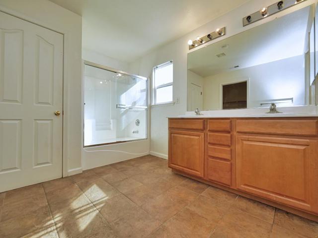 5813 Fred Russo Drive, Stockton CA: https://media.crmls.org/mediaz/b6aedff6-d4ff-4a81-b776-ceacfc9c6a40.jpg