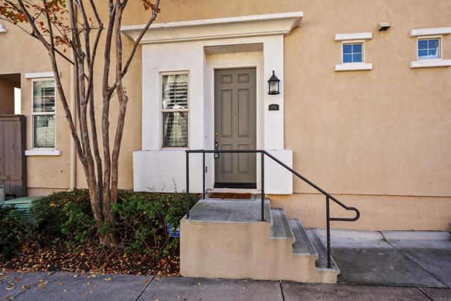 Detail Gallery Image 8 of 65 For 2753 Bellezza, San Diego,  CA 92108 - 3 Beds | 2/1 Baths