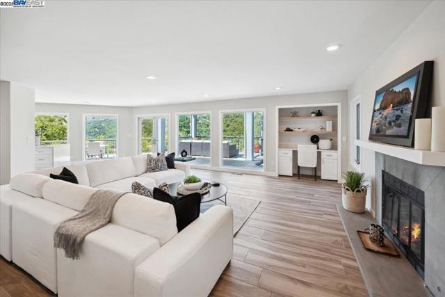 325 Bollinger Estates Ct, San Ramon CA: https://media.crmls.org/mediaz/b6b223d3-41e9-4ac7-8d5b-ac63aa87454c.jpg