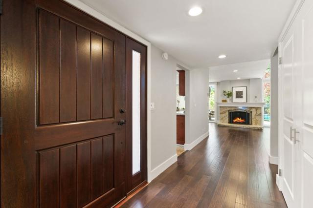 283 Casitas Bulevar, Los Gatos CA: https://media.crmls.org/mediaz/b6b28b2f-080a-46fe-afe4-c0f9fd838864.jpg