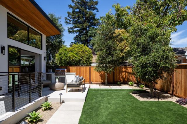 596 Franklin Street, Mountain View CA: https://media.crmls.org/mediaz/b6b2b8bc-cca8-4dda-9a31-de6589edc34a.jpg