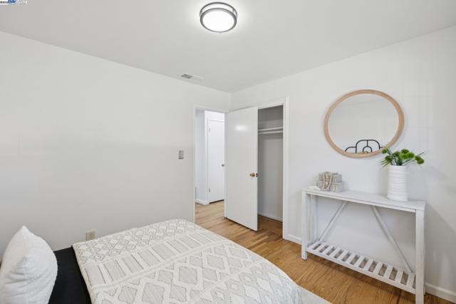 2435 Catalpa Way, Hayward CA: https://media.crmls.org/mediaz/b6b2d939-55d2-49a2-abb7-c71d29203ffb.jpg