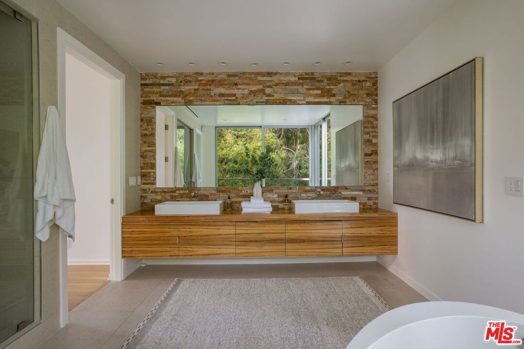 MLS #26986143 image #33