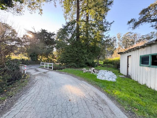 2603 Monterey Avenue, Soquel CA: https://media.crmls.org/mediaz/b6b4f255-0817-492f-b654-f5c3f1ab0752.jpg