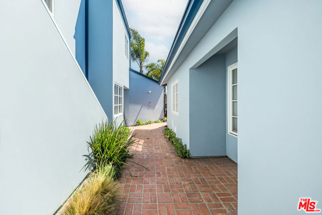 653 Marine Street photo 43