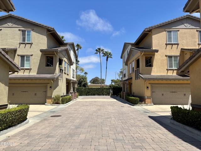 1430 Windshore Way, Oxnard CA: https://media.crmls.org/mediaz/b6b53dae-9d7a-4340-a360-e090951c15ae.jpg