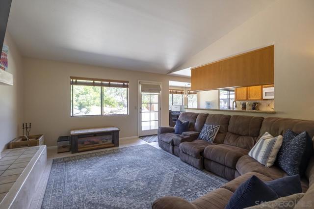 1603 CAMINO DEL SEQUAN, Alpine CA: https://media.crmls.org/mediaz/b6b5438a-9d67-4121-a64d-f7c4c4152d08.jpg