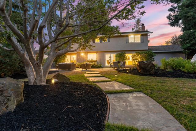 801 Allardice Way, Stanford CA: https://media.crmls.org/mediaz/b6b5443b-08d7-4b6a-a722-1c5e8b370a88.jpg