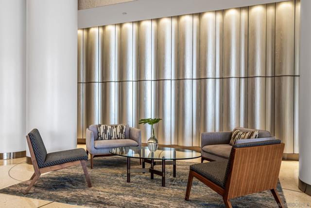888 W E Street, San Diego CA: https://media.crmls.org/mediaz/b6b61775-ea46-4b97-9177-247128ad36b8.jpg