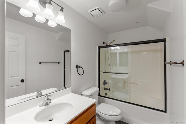 4952 Haight Terrace, San Diego CA: https://media.crmls.org/mediaz/b6b6b804-cb03-40fd-ac29-a4572a255c88.jpg