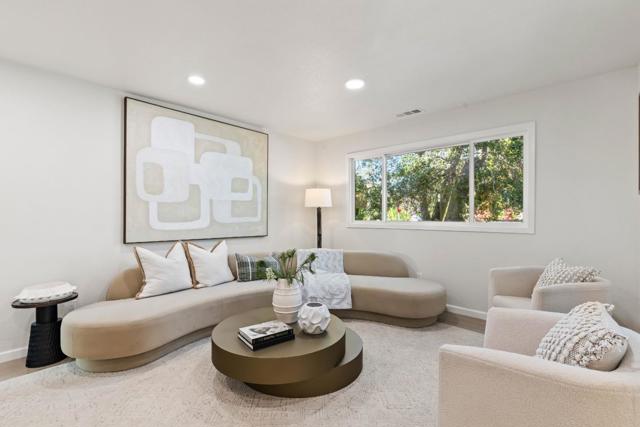 620 Iris Street, Redwood City CA: https://media.crmls.org/mediaz/b6b725e5-81de-4dda-b54b-424b51875042.jpg