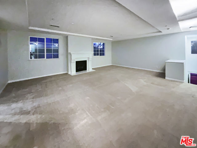 18944 Northern Dancer Lane, Yorba Linda CA: https://media.crmls.org/mediaz/b6b75ecc-60bd-40bf-85ba-d9cbcbcde935.jpg