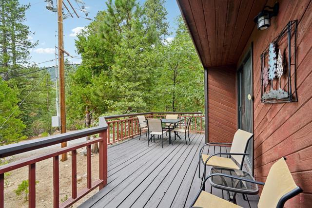 24918 Fern Valley Road, Idyllwild CA: https://media.crmls.org/mediaz/b6b7f241-0341-4df6-ac1d-bfb50e67e3f1.jpg