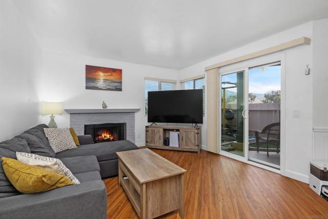 2914 Elm Tree Ct, Spring Valley CA: https://media.crmls.org/mediaz/b6b91907-2f3a-47a6-b5ef-c0017d6043bc.jpg