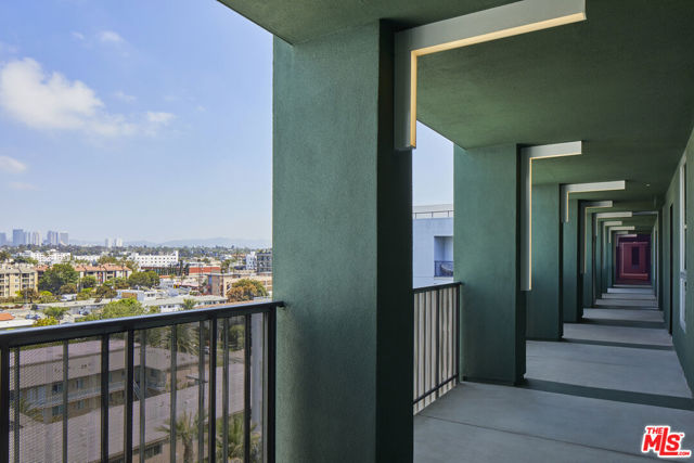 10601 Washington Boulevard, Culver City CA: https://media.crmls.org/mediaz/b6b9b9c2-d16a-4387-9255-0ee8f44ce630.jpg