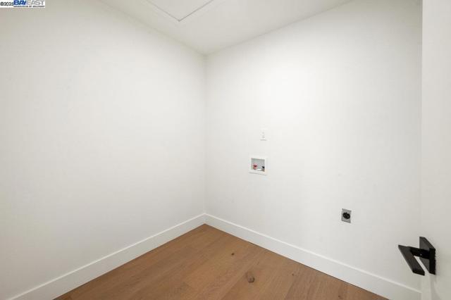 2662 Tuliptree Ln, Santa Clara CA: https://media.crmls.org/mediaz/b6ba08d0-7cf6-43dc-978c-42df82e429db.jpg