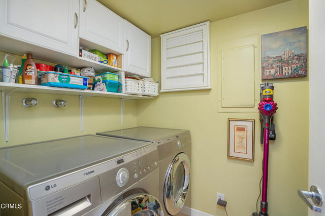 Detail Gallery Image 18 of 44 For 108 S Grand Ave, Pasadena,  CA 91105 - 3 Beds | 2/1 Baths