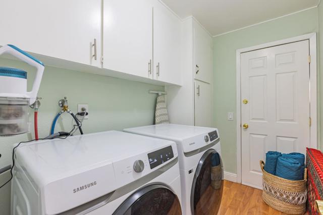 5769 Barnswell Way, San Jose CA: https://media.crmls.org/mediaz/b6bba587-fa8a-4c1e-acd9-80b0be88e430.jpg