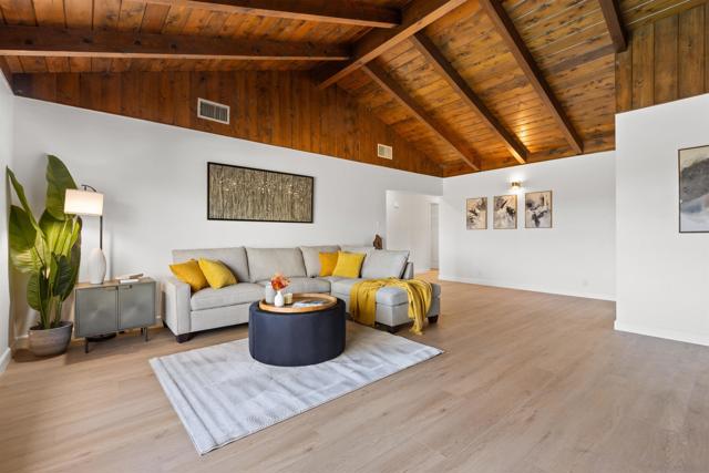 25311 Jesmond Dene Road, Escondido CA: https://media.crmls.org/mediaz/b6bc15e5-4787-4eda-99c5-2cd7f4c24bc7.jpg