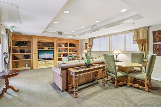 1501 India St, San Diego CA: https://media.crmls.org/mediaz/b6bdb5f0-b2ae-4ceb-a1bf-23dc142d2a81.jpg