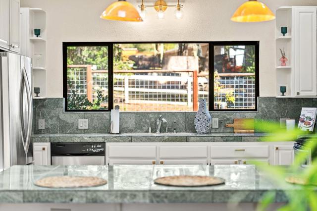 175 Merry Lane, Aptos CA: https://media.crmls.org/mediaz/b6bdf257-be1b-4bb4-a52a-3153ff2edf84.jpg