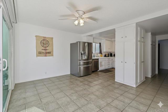 Detail Gallery Image 27 of 45 For 201 4th St a & B,  Encinitas,  CA 92024 - 5 Beds | 3/1 Baths