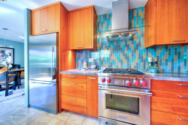 6291 Calle Fuego, Pleasanton CA: https://media.crmls.org/mediaz/b6bec4a5-f9ce-4014-87bd-7d8025158ae4.jpg