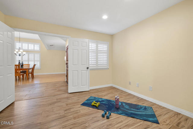 Detail Gallery Image 31 of 39 For 286 Golden Fern Ct, Simi Valley,  CA 93065 - 4 Beds | 2 Baths