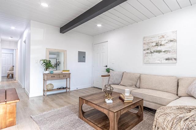 2813 15 46Th St, San Diego CA: https://media.crmls.org/mediaz/b6bf0012-7773-4d47-a4d7-2deb1c976291.jpg